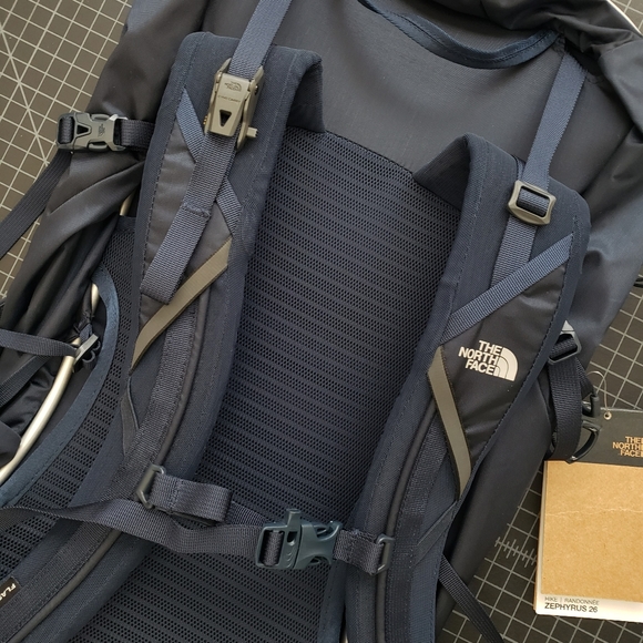 THE NORTH FACE ZEPHYRUS 26 PACK - Picture 8 of 16